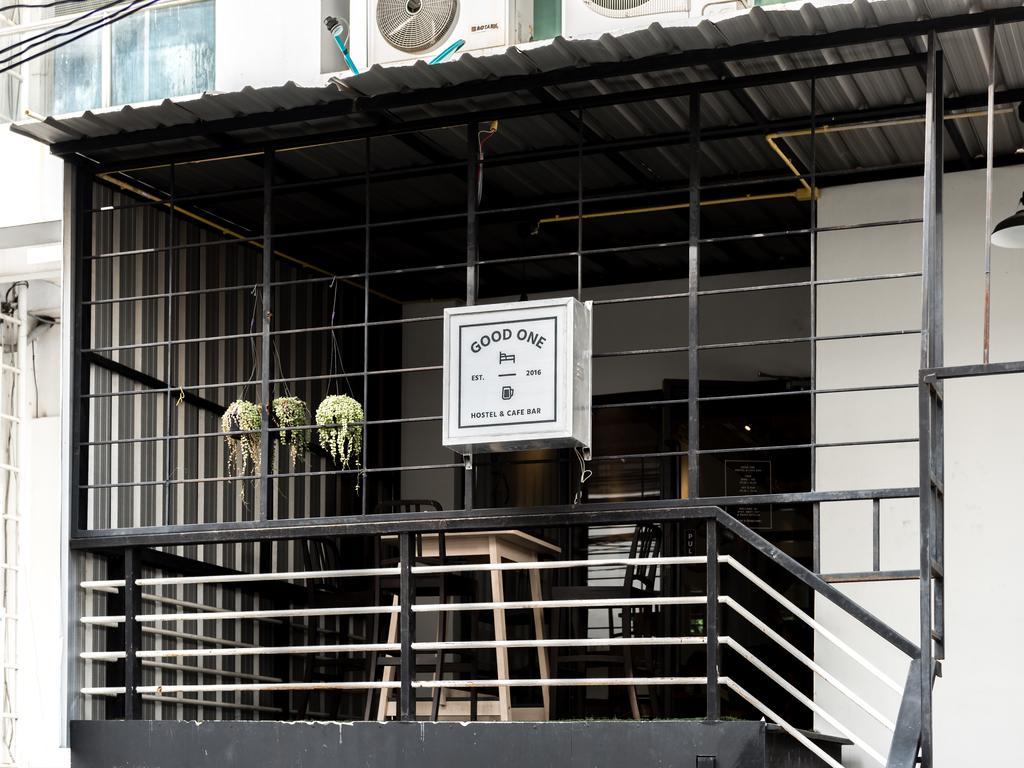 Good One Poshtel & Cafe Bar Hostel Bangkok Kültér fotó